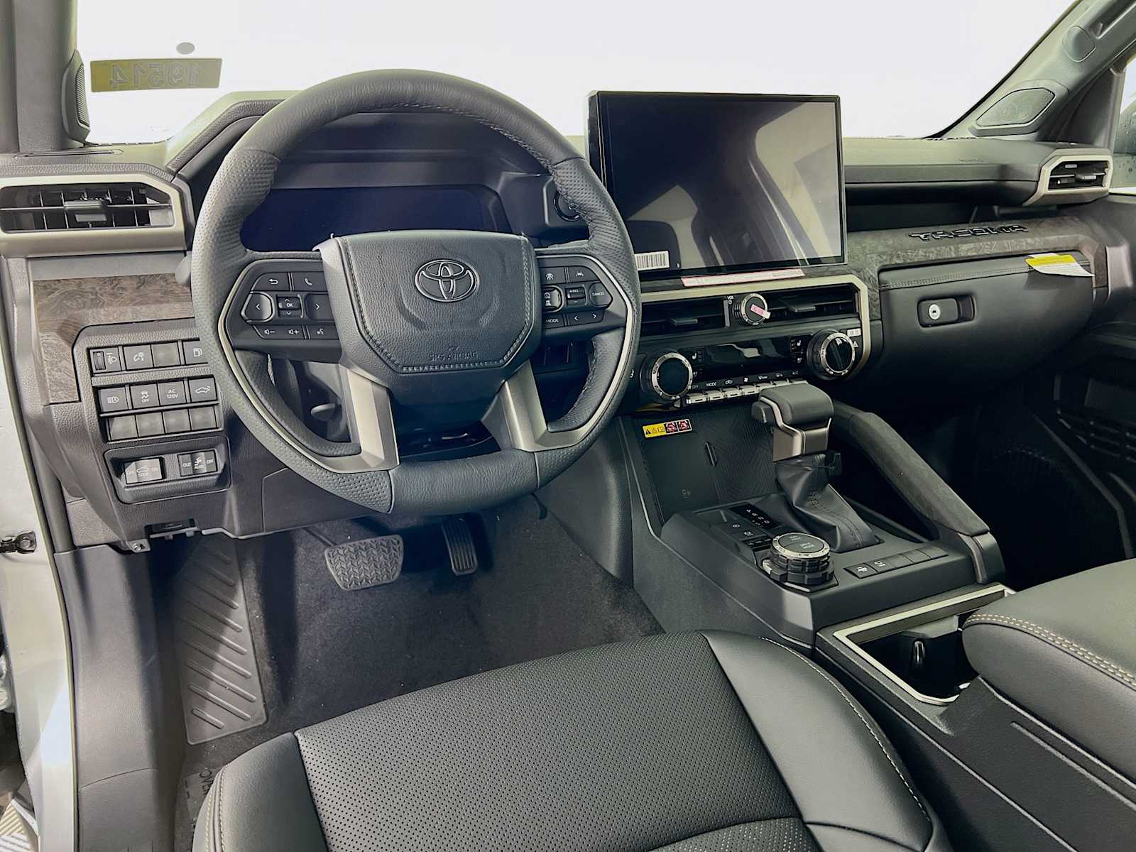 2025 Toyota Tacoma Limited Hybrid - Photo 6