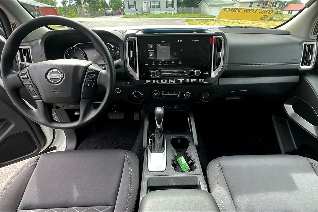2025 Nissan Frontier SV - Photo 21