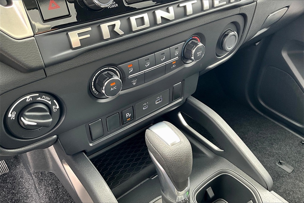 2025 Nissan Frontier SV - Photo 27