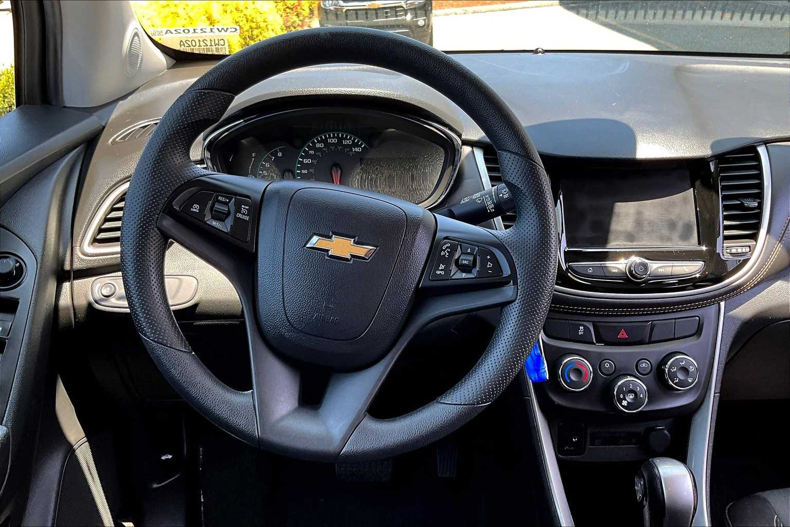 2022 Chevrolet Trax LT - Photo 17