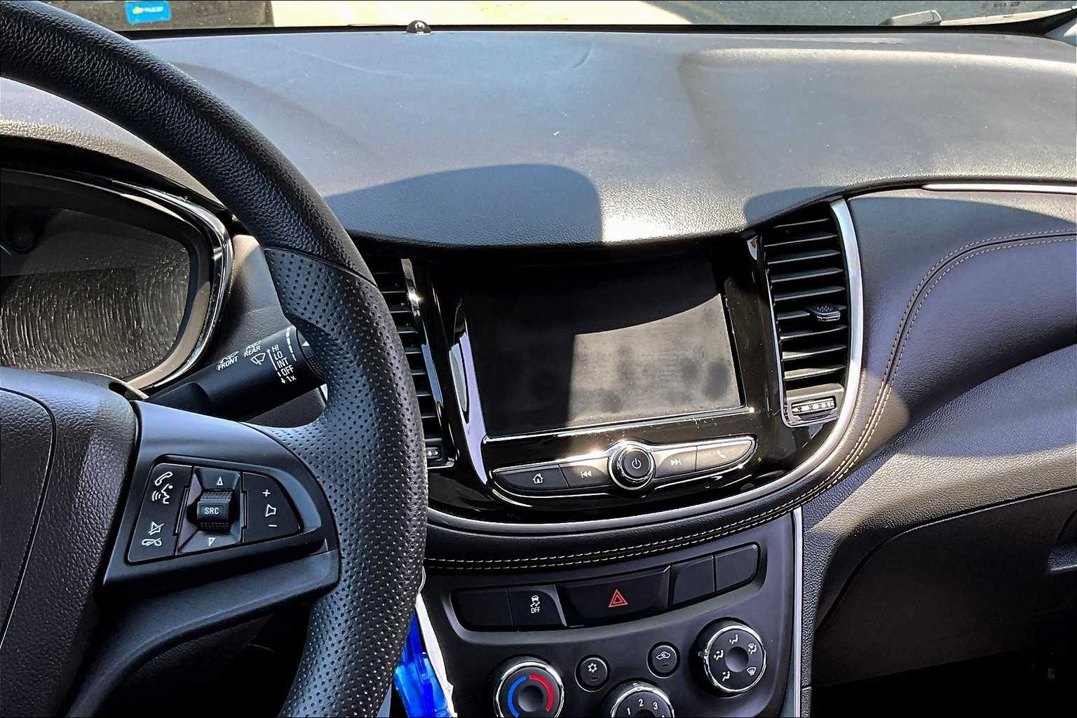 2022 Chevrolet Trax LT - Photo 18