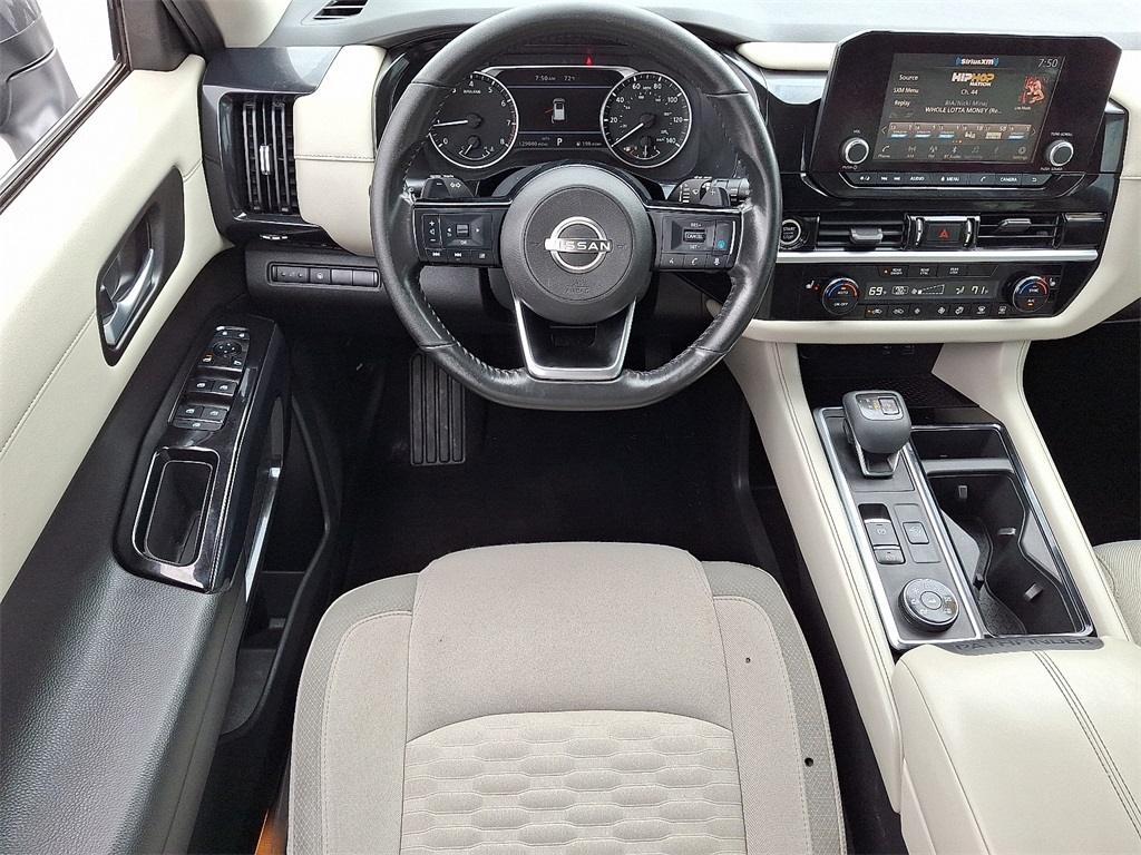 2022 Nissan Pathfinder SV - Photo 13