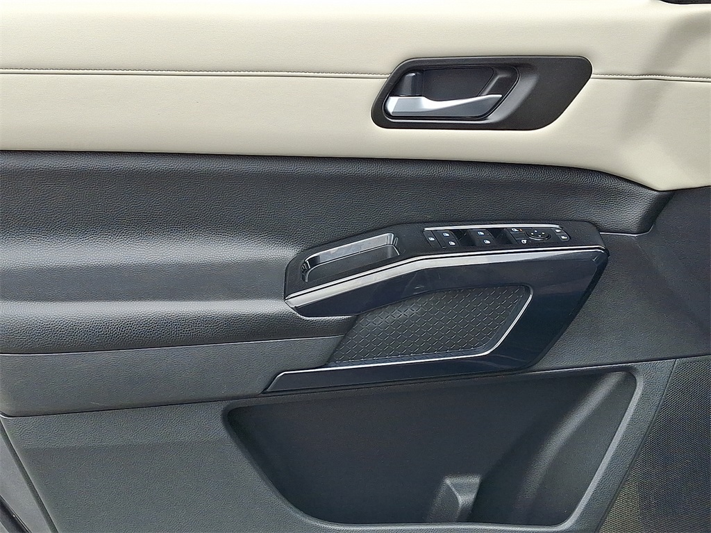 2022 Nissan Pathfinder SV - Photo 14