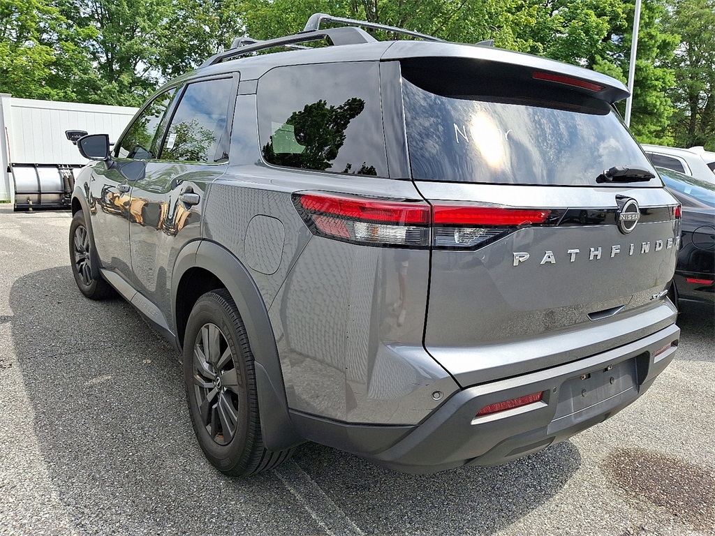 2022 Nissan Pathfinder SV - Photo 4
