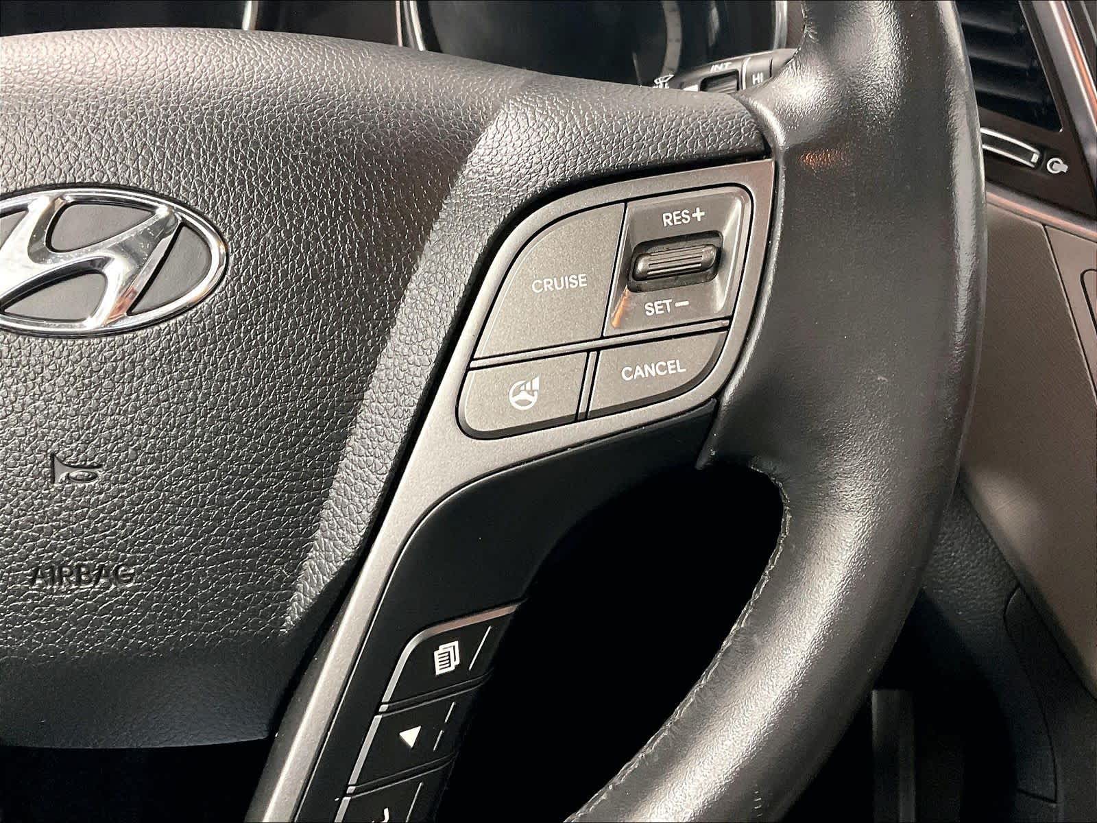 2016 Hyundai Santa Fe Limited - Photo 24