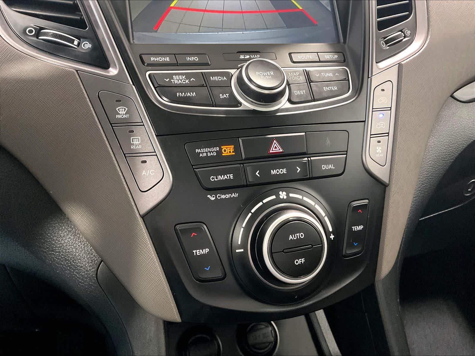 2016 Hyundai Santa Fe Limited - Photo 26