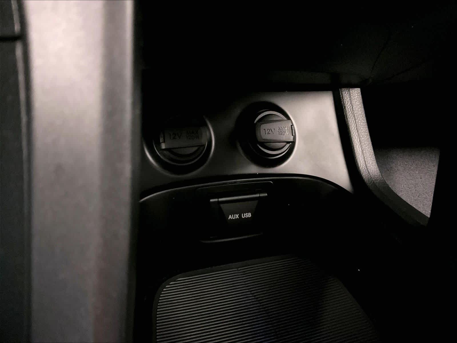 2016 Hyundai Santa Fe Limited - Photo 27