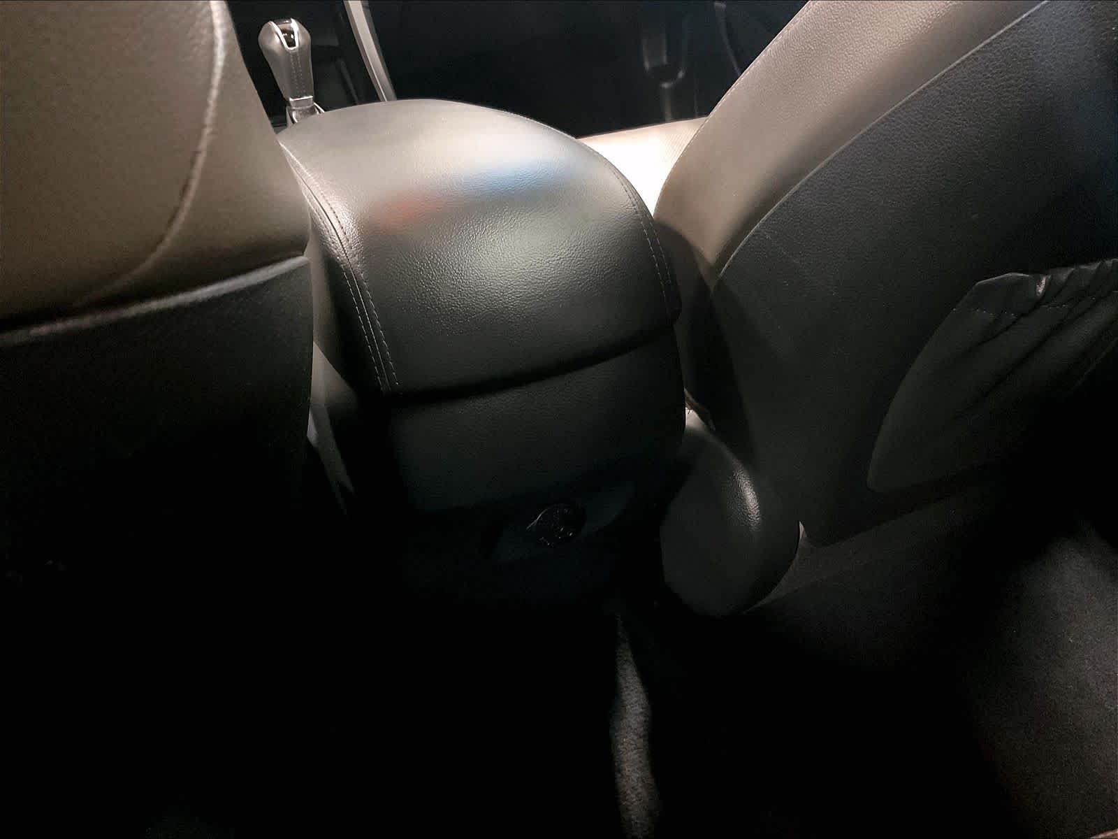 2016 Hyundai Santa Fe Limited - Photo 28