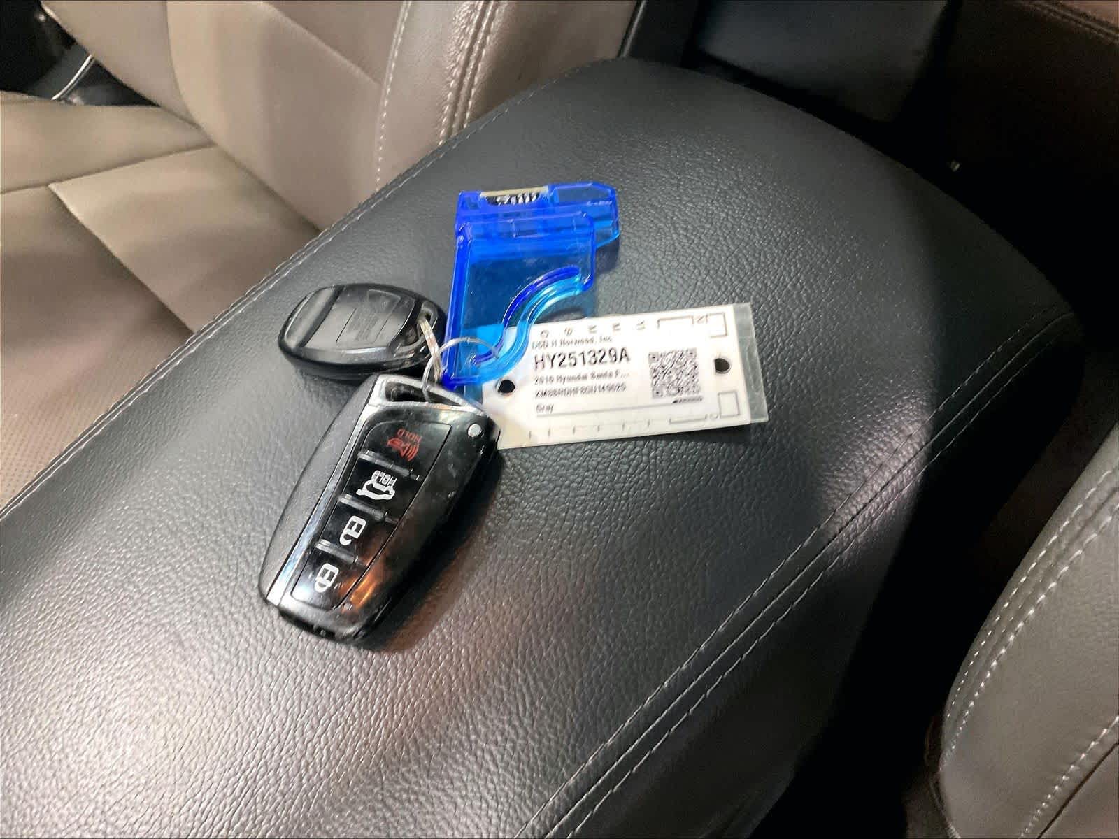 2016 Hyundai Santa Fe Limited - Photo 31