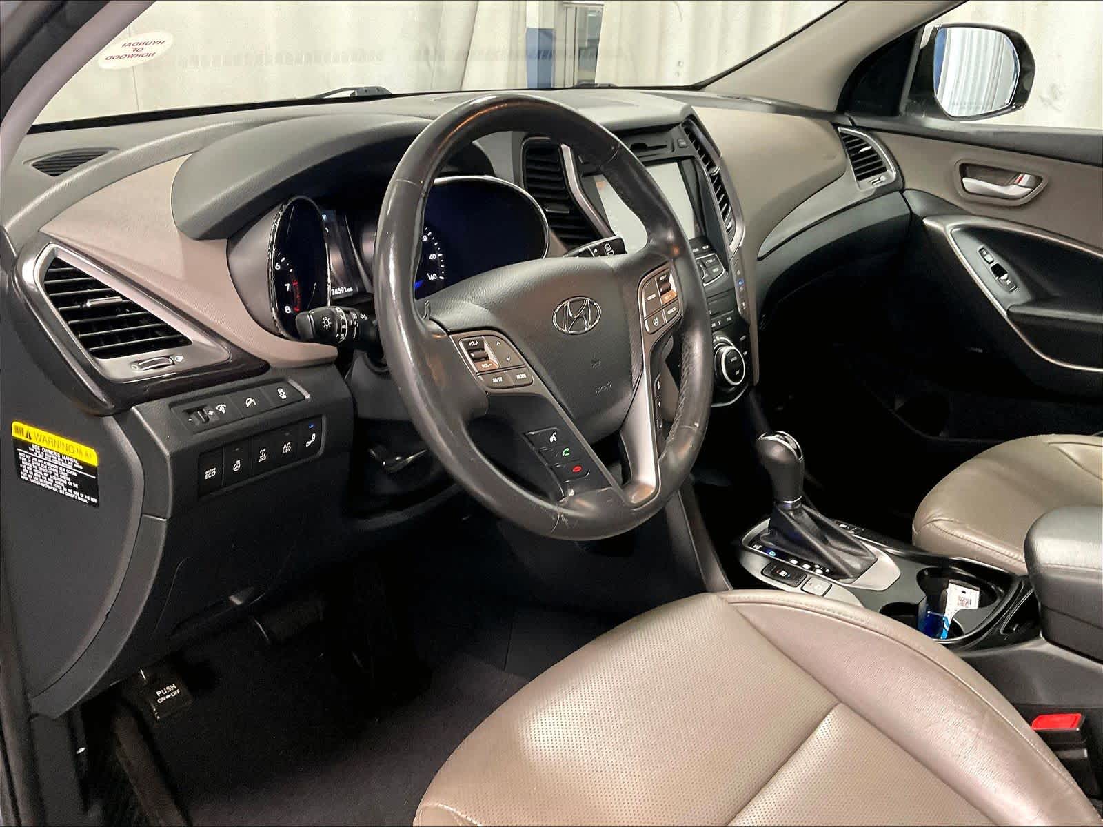 2016 Hyundai Santa Fe Limited - Photo 8