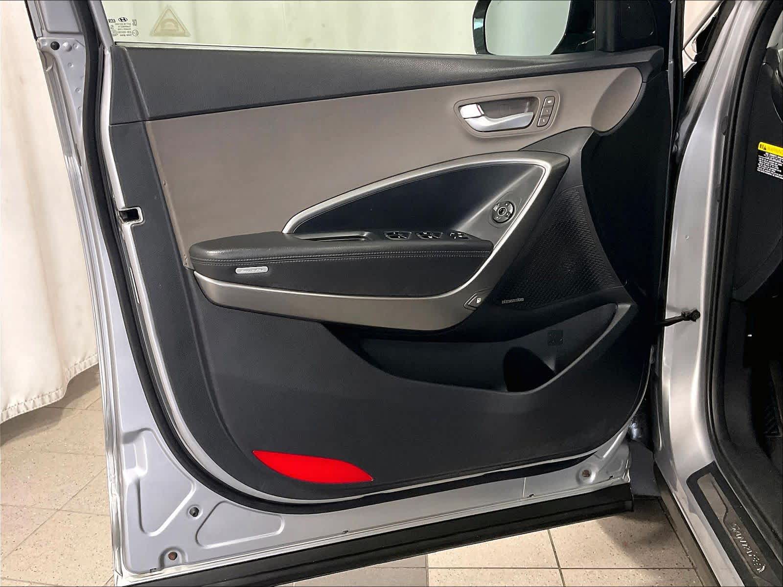 2016 Hyundai Santa Fe Limited - Photo 9