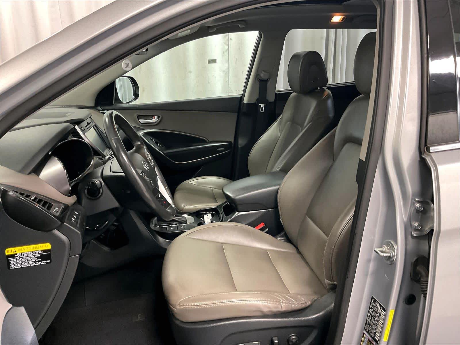 2016 Hyundai Santa Fe Limited - Photo 10