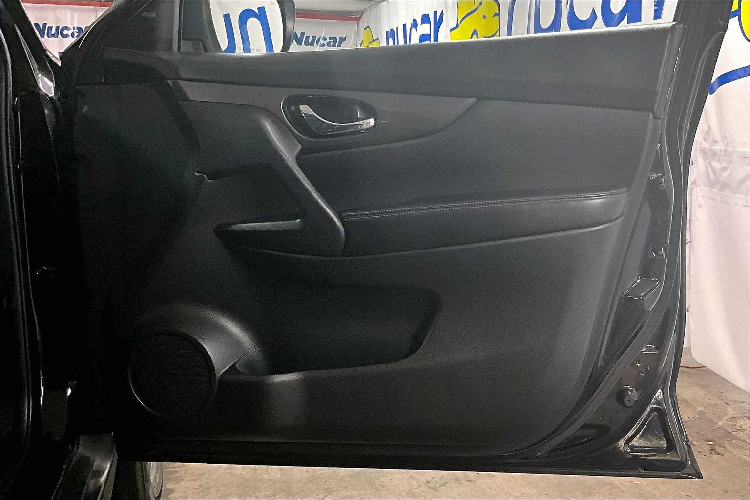 2020 Nissan Rogue SV - Photo 12
