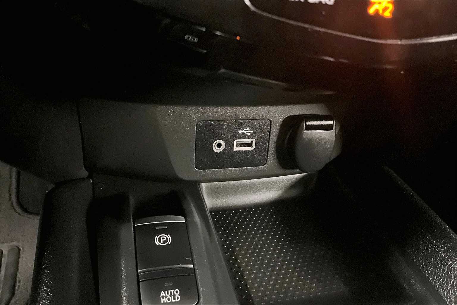 2020 Nissan Rogue SV - Photo 27