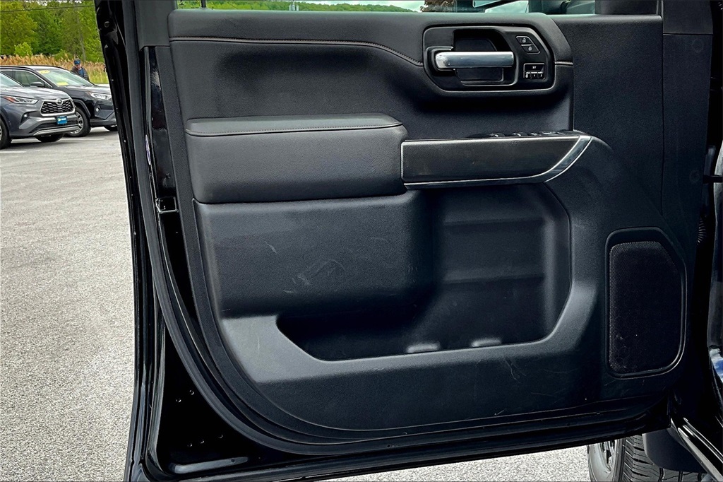 2021 GMC Sierra 3500HD AT4 - Photo 9