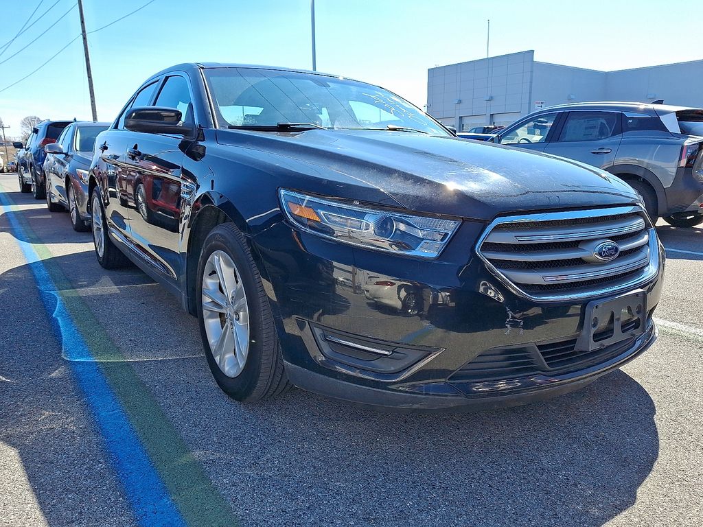 2017 Ford Taurus SEL