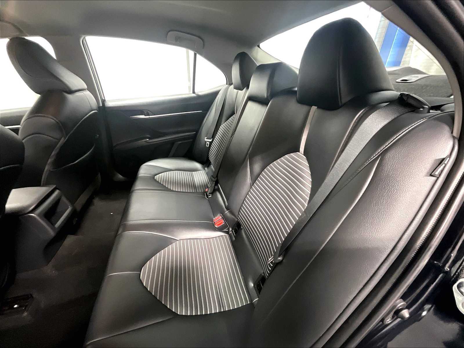 2023 Toyota Camry SE - Photo 15