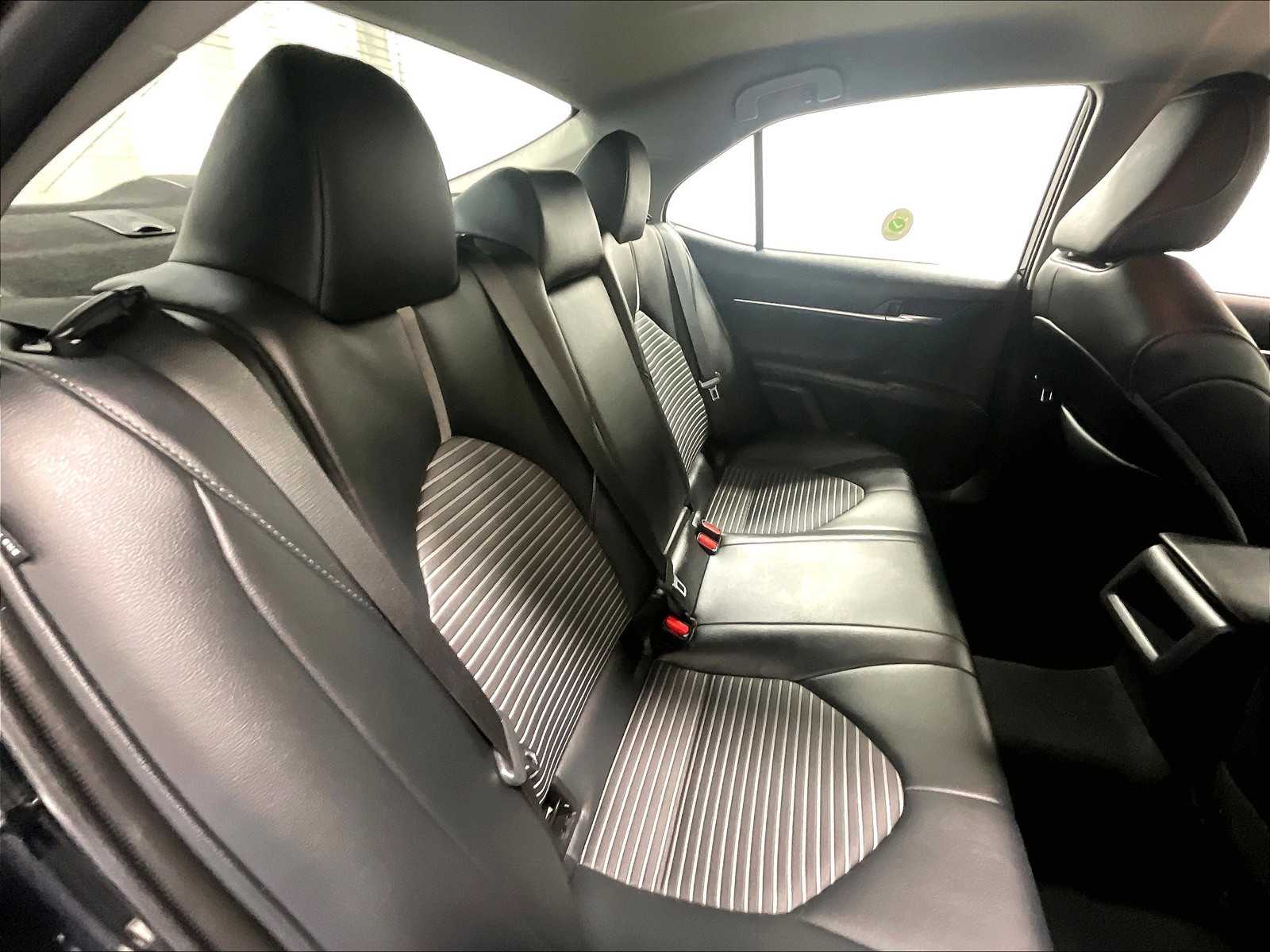 2023 Toyota Camry SE - Photo 16
