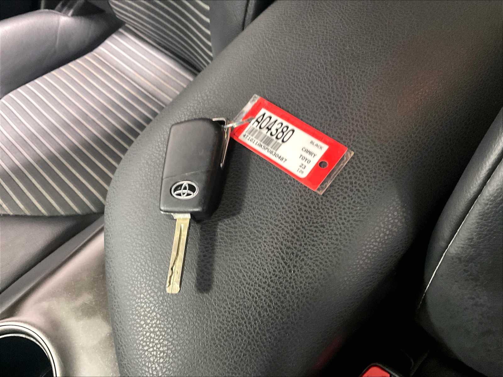 2023 Toyota Camry SE - Photo 30