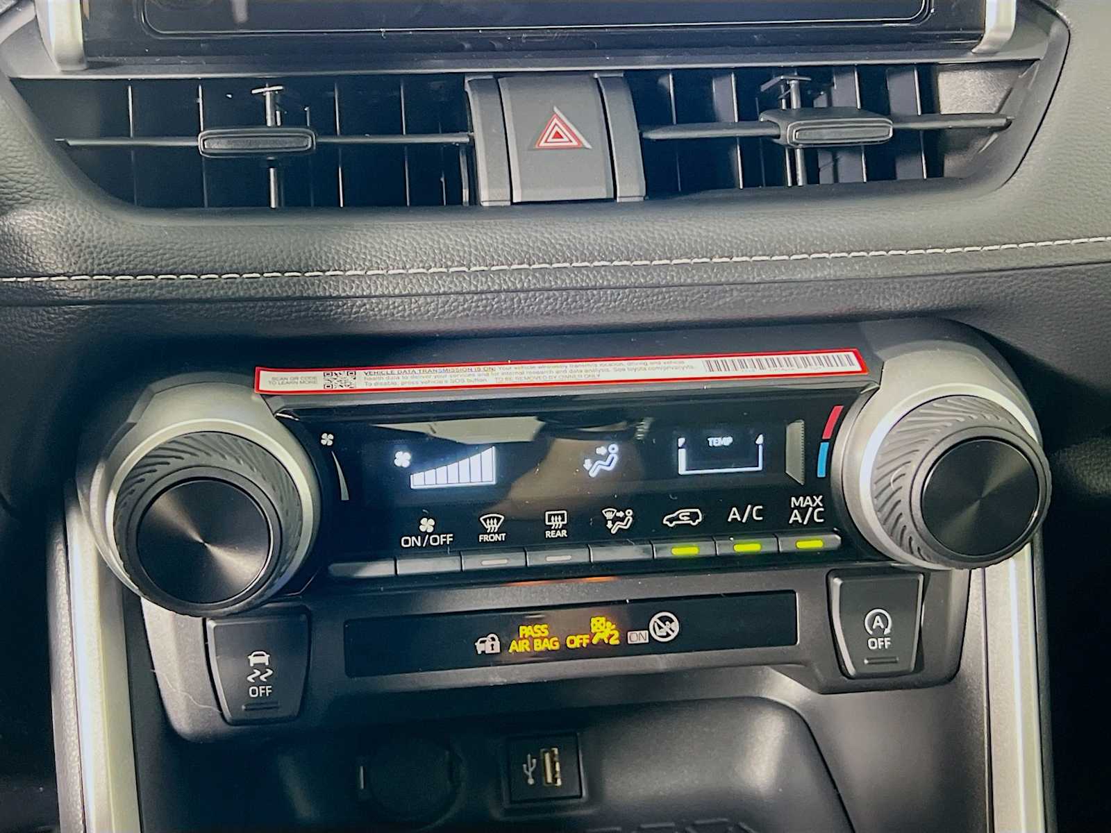 2025 Toyota RAV4 LE - Photo 10