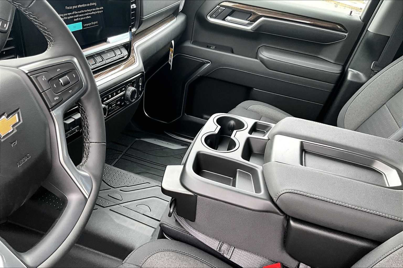 2025 Chevrolet Silverado 1500 LT - Photo 14