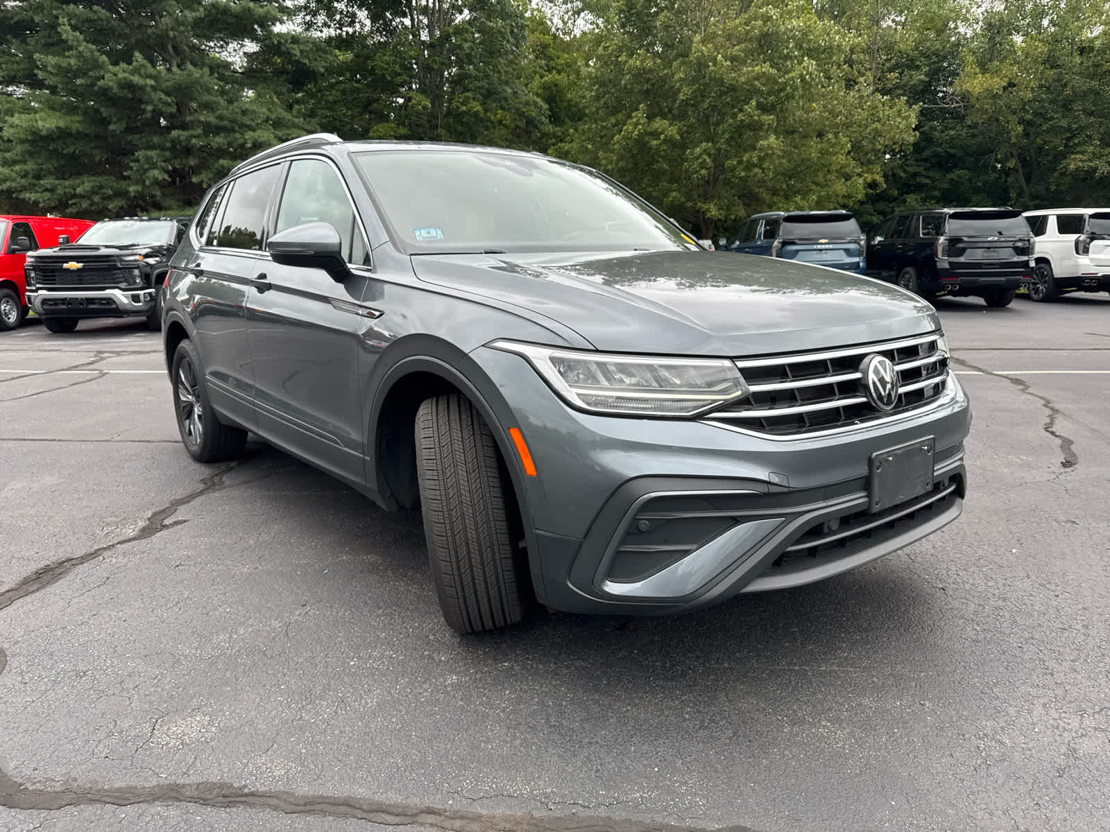 2022 Volkswagen Tiguan SE