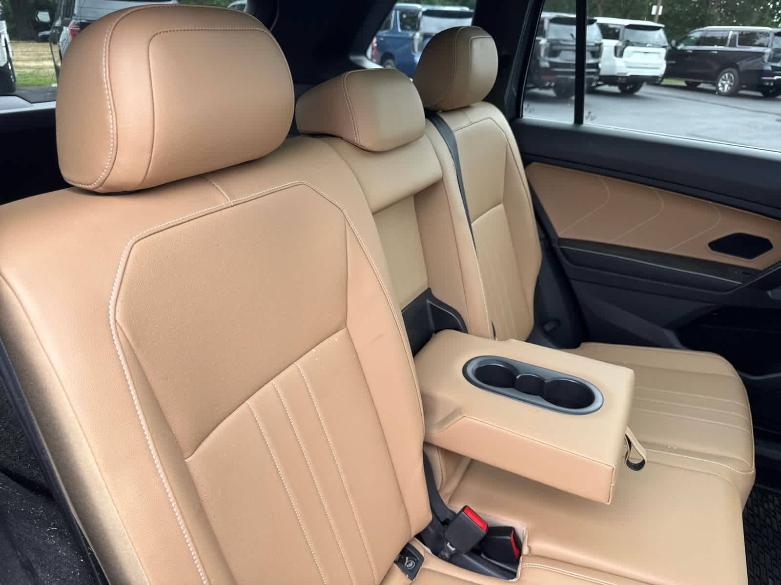 2022 Volkswagen Tiguan SE - Photo 12