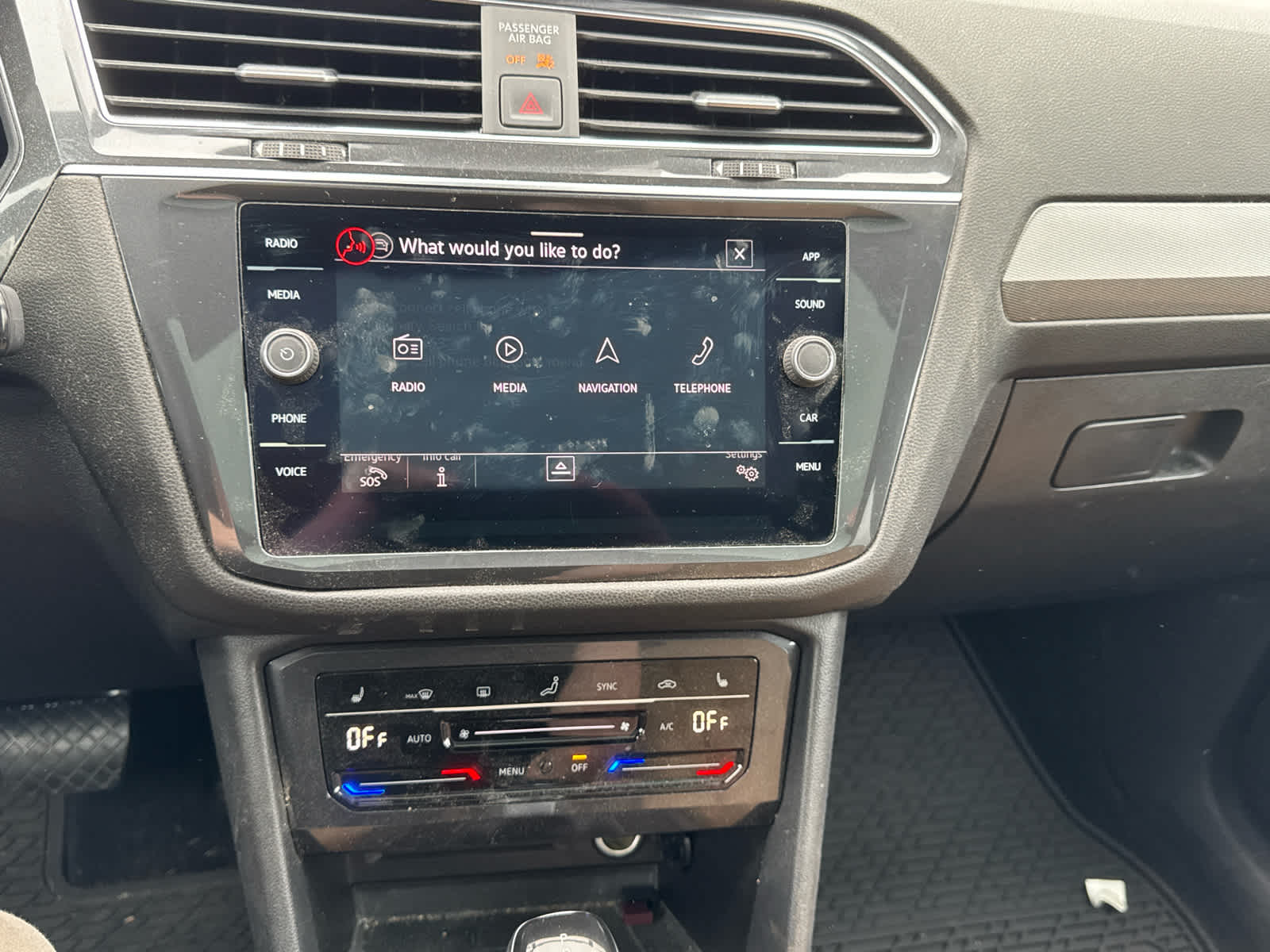 2022 Volkswagen Tiguan SE - Photo 16
