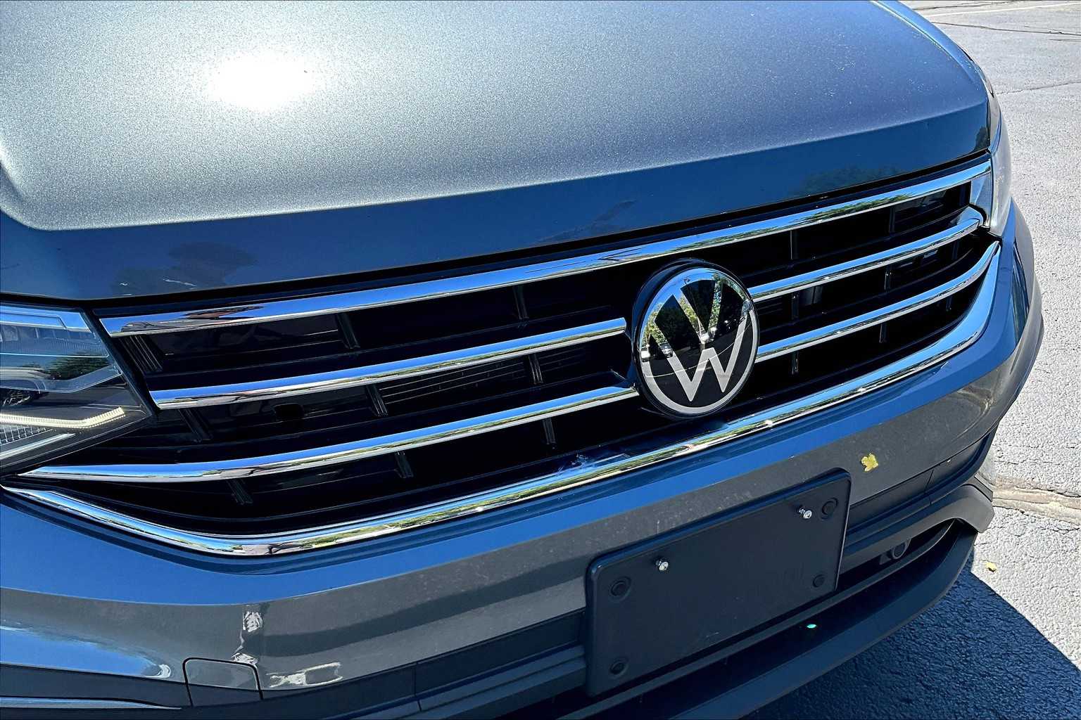 2022 Volkswagen Tiguan SE - Photo 30
