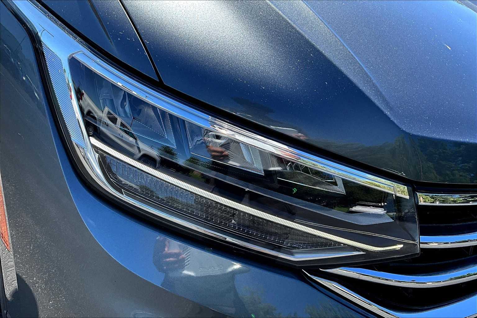 2022 Volkswagen Tiguan SE - Photo 31