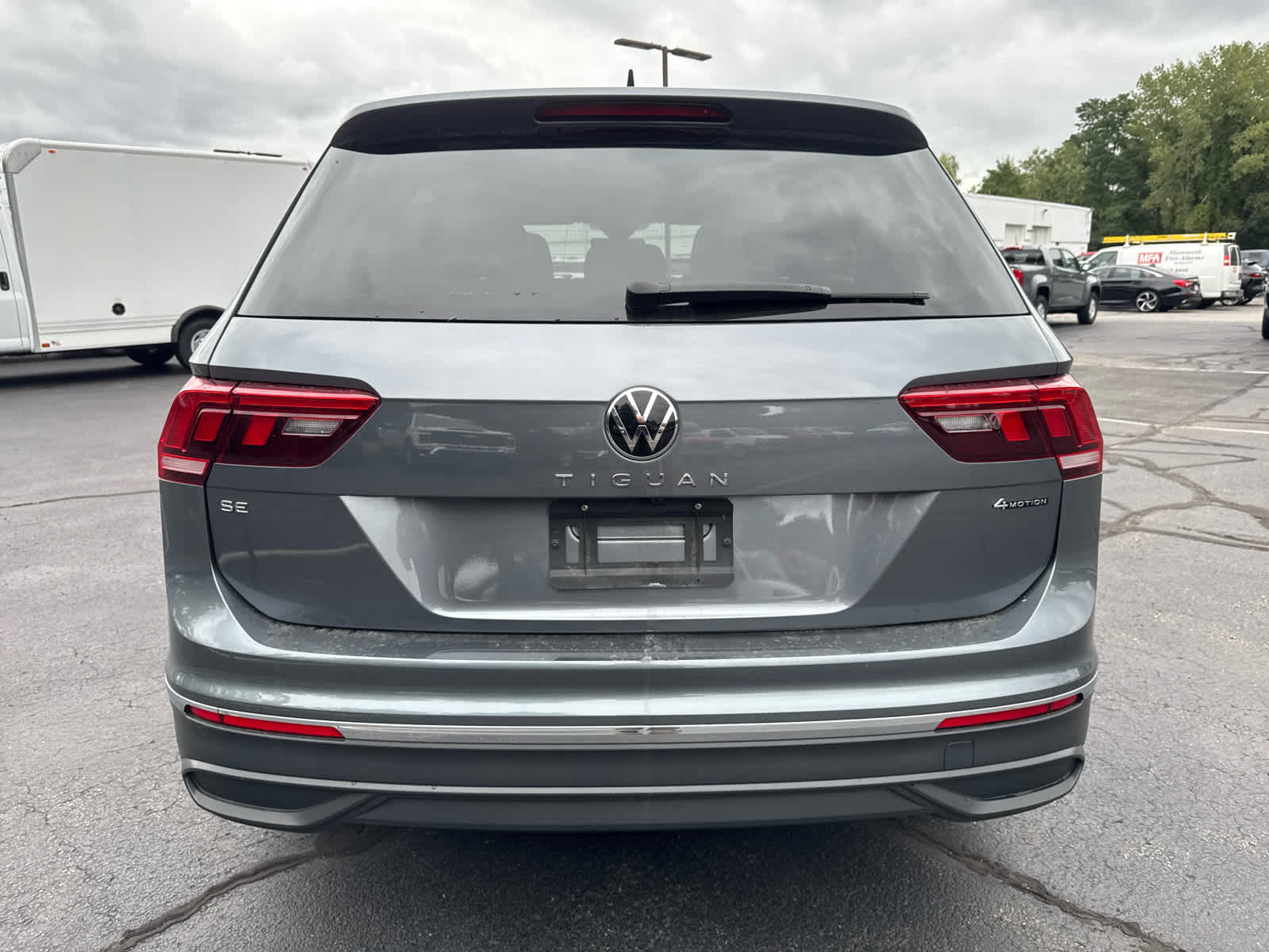 2022 Volkswagen Tiguan SE - Photo 4