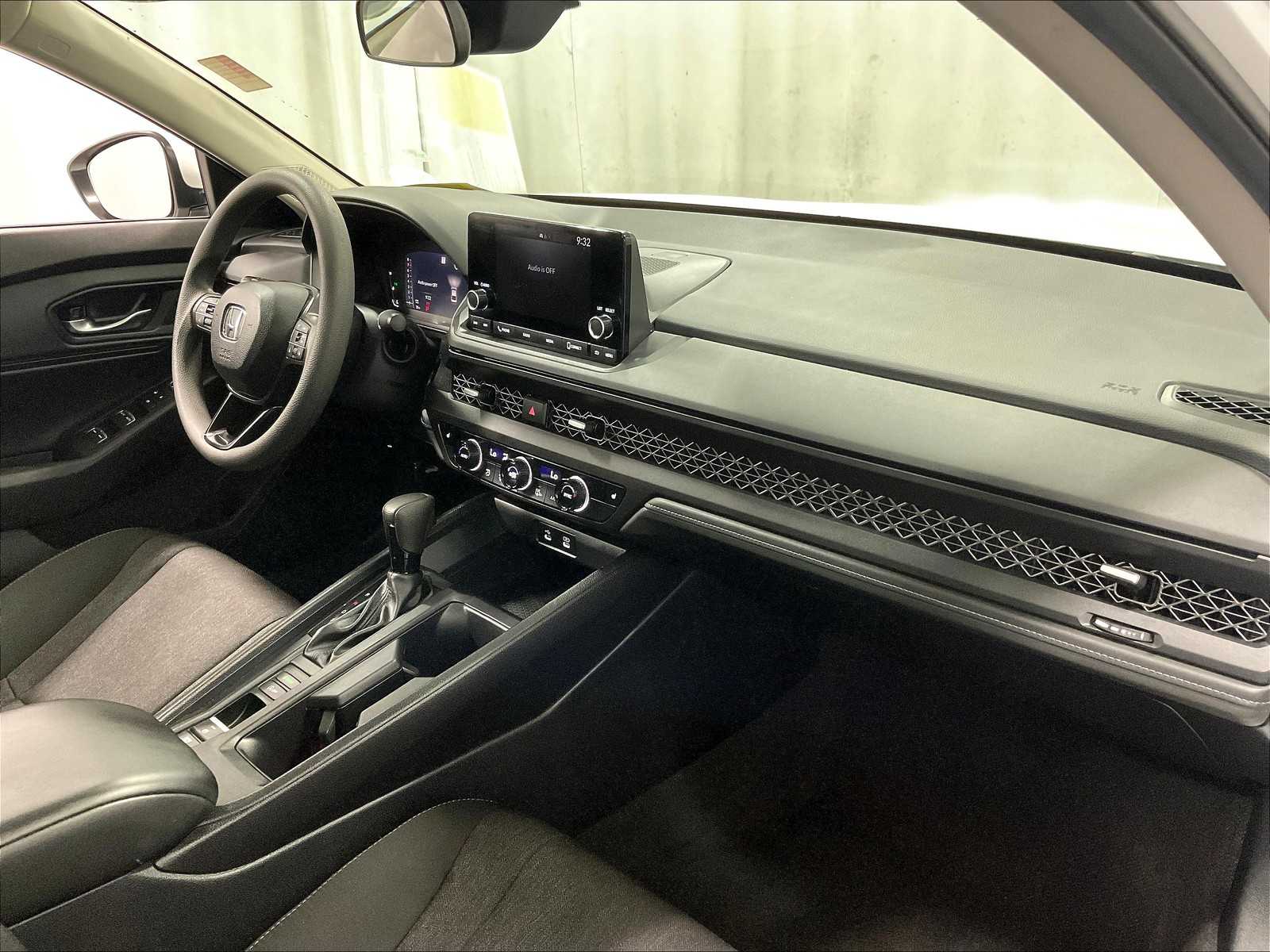 2024 Honda Accord EX - Photo 14
