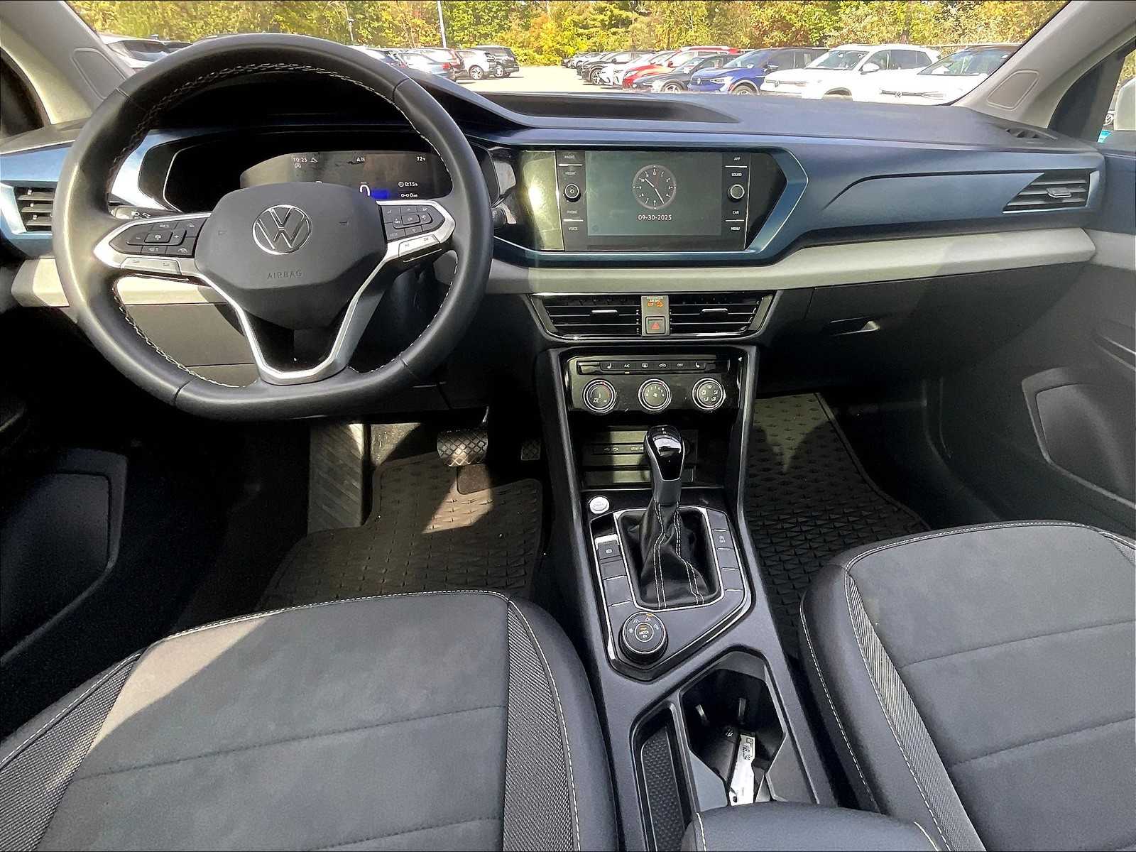 2023 Volkswagen Taos SE - Photo 21
