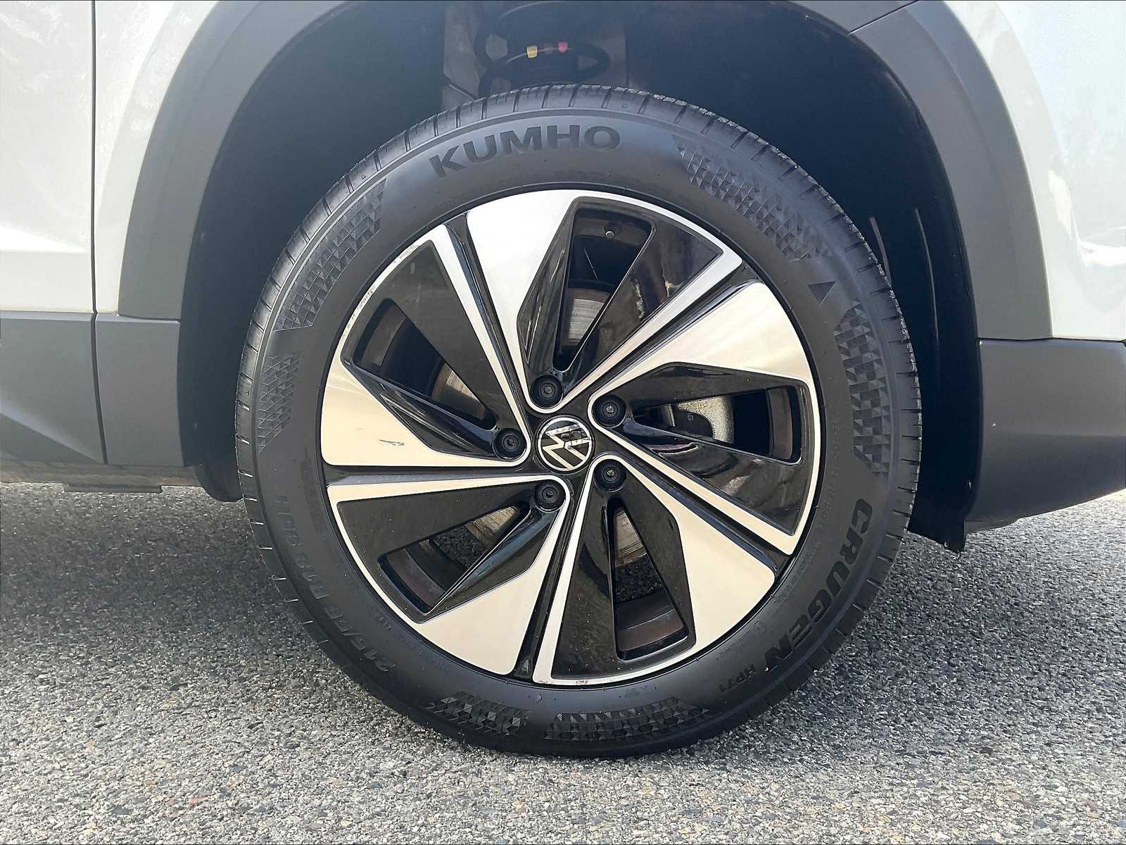 2023 Volkswagen Taos SE - Photo 7