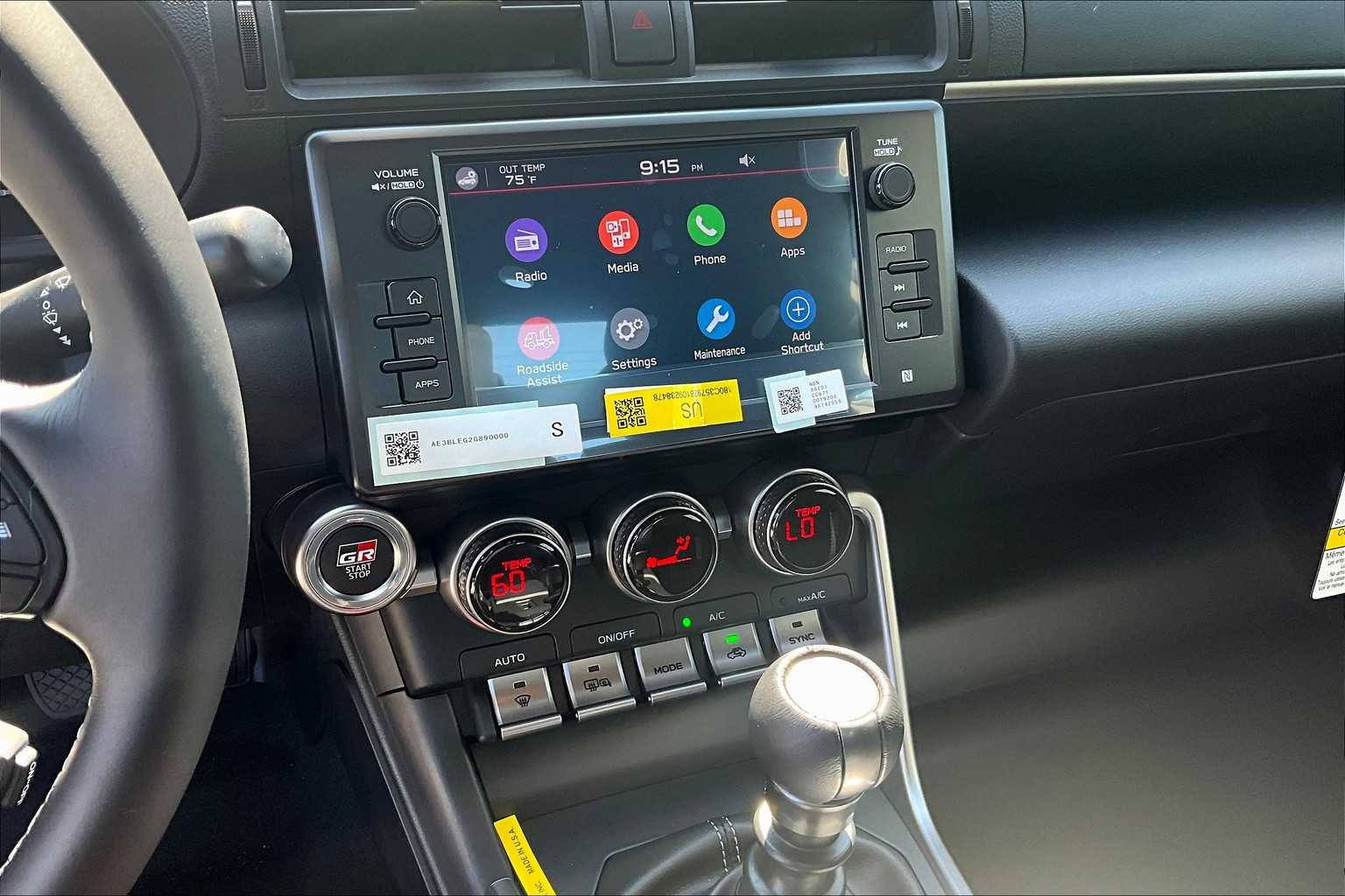 2025 Toyota GR86  - Photo 13