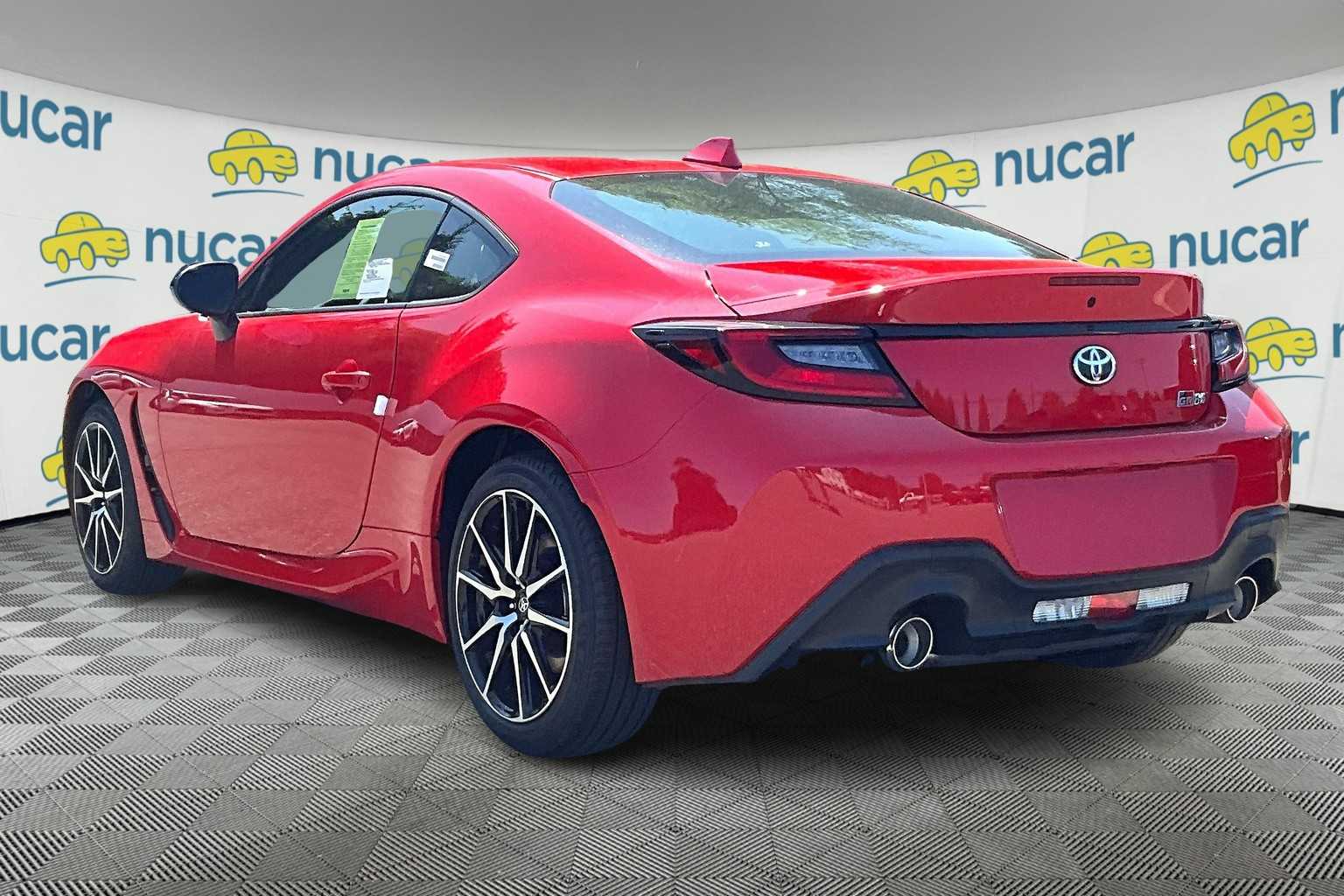 2025 Toyota GR86  - Photo 5