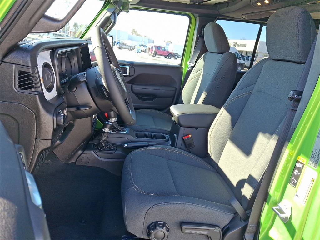 2025 Jeep Wrangler Sport S - Photo 9