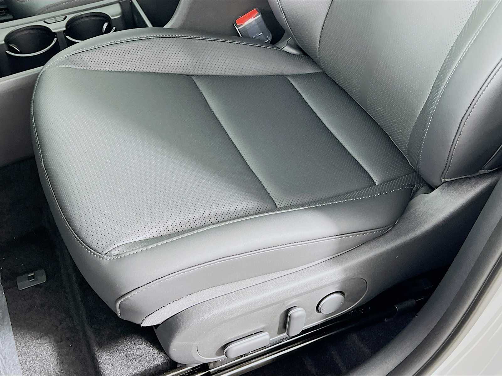 2026 Hyundai Kona SEL Premium - Photo 17