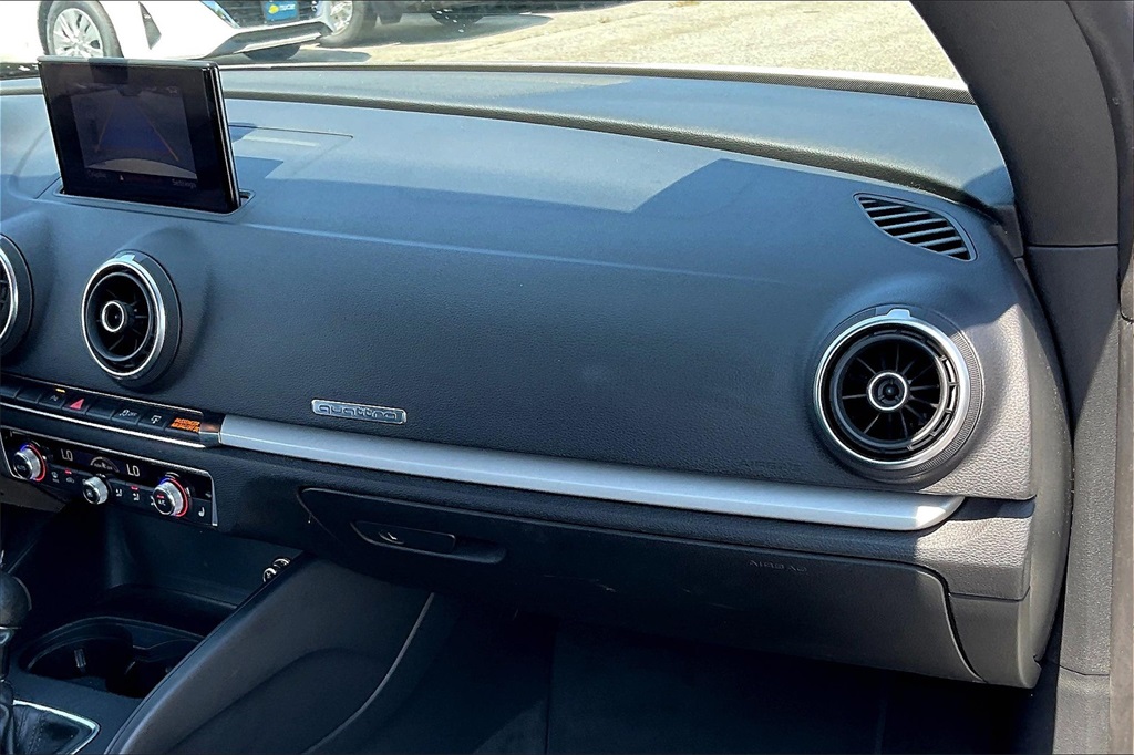 2015 Audi A3 2.0T Premium - Photo 12