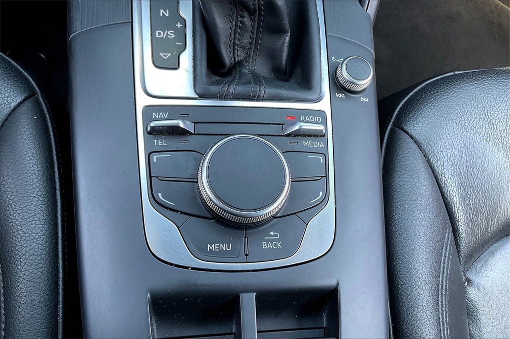 2015 Audi A3 2.0T Premium - Photo 31