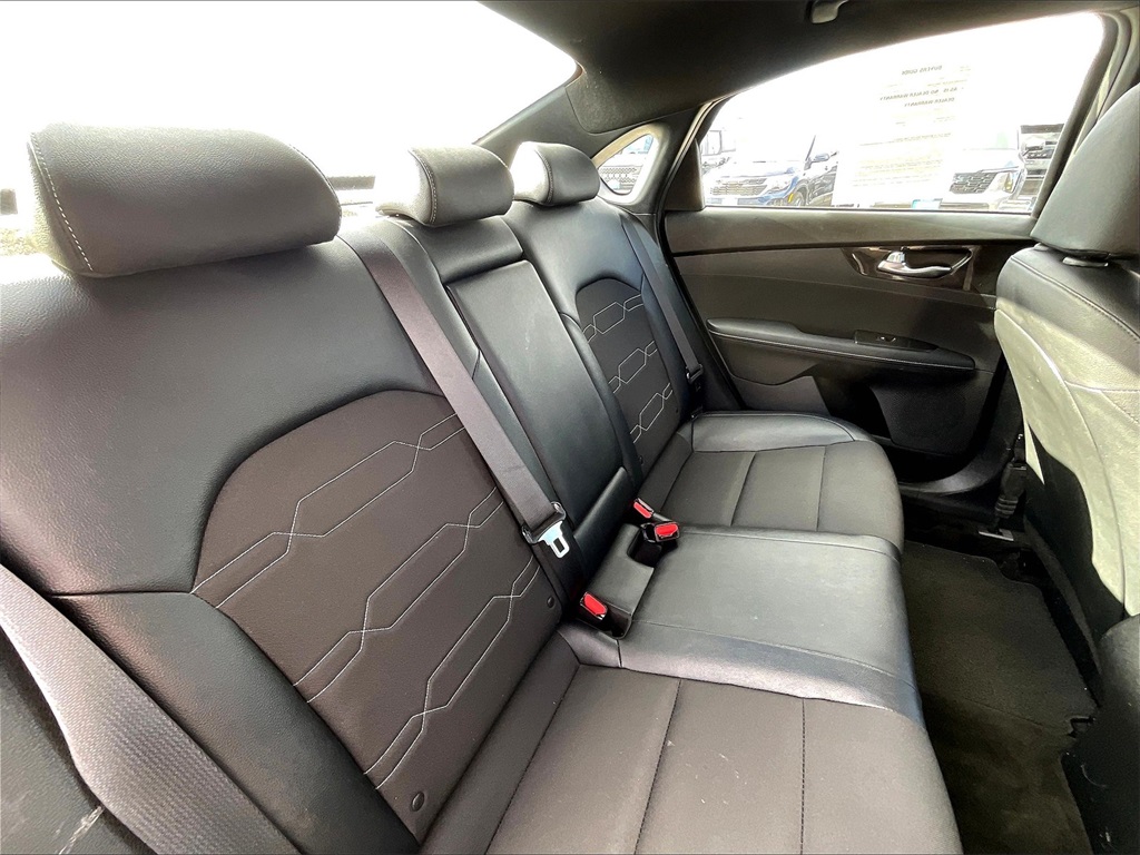 2022 Kia Forte GT-Line - Photo 15