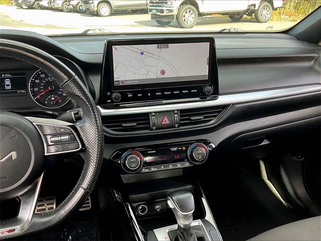 2022 Kia Forte GT-Line - Photo 17