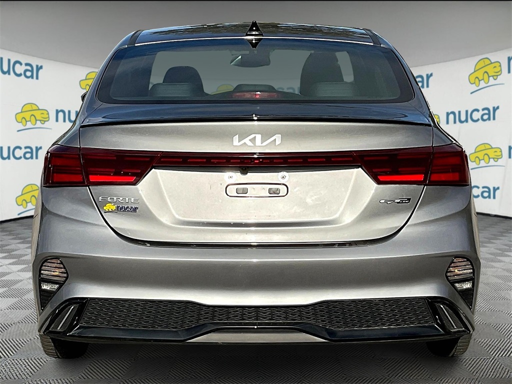 2022 Kia Forte GT-Line - Photo 5