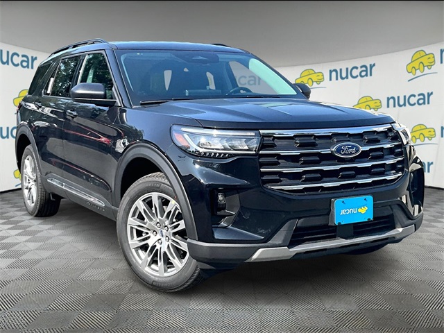 2025 Ford Explorer Active - Photo 1