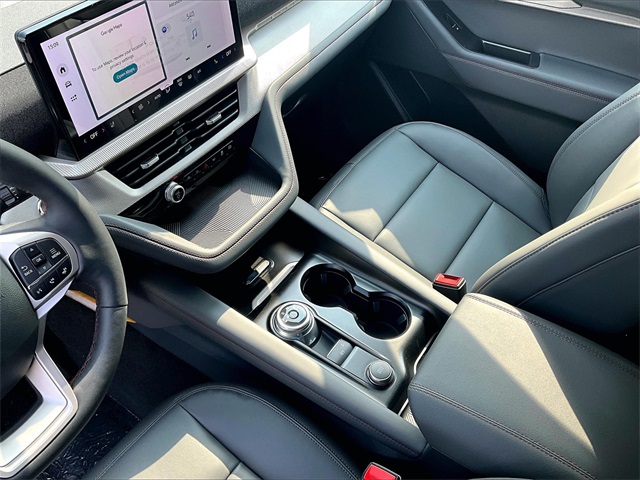 2025 Ford Explorer Active - Photo 9