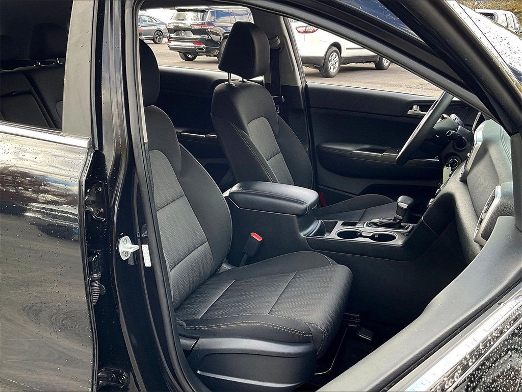 2020 Kia Sportage LX - Photo 11