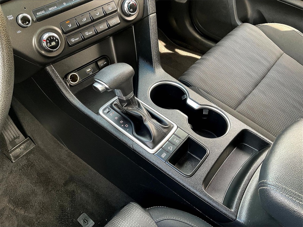2020 Kia Sportage LX - Photo 19