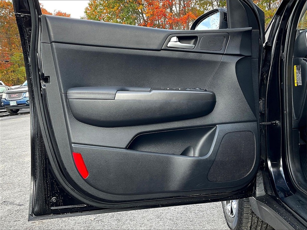 2020 Kia Sportage LX - Photo 9