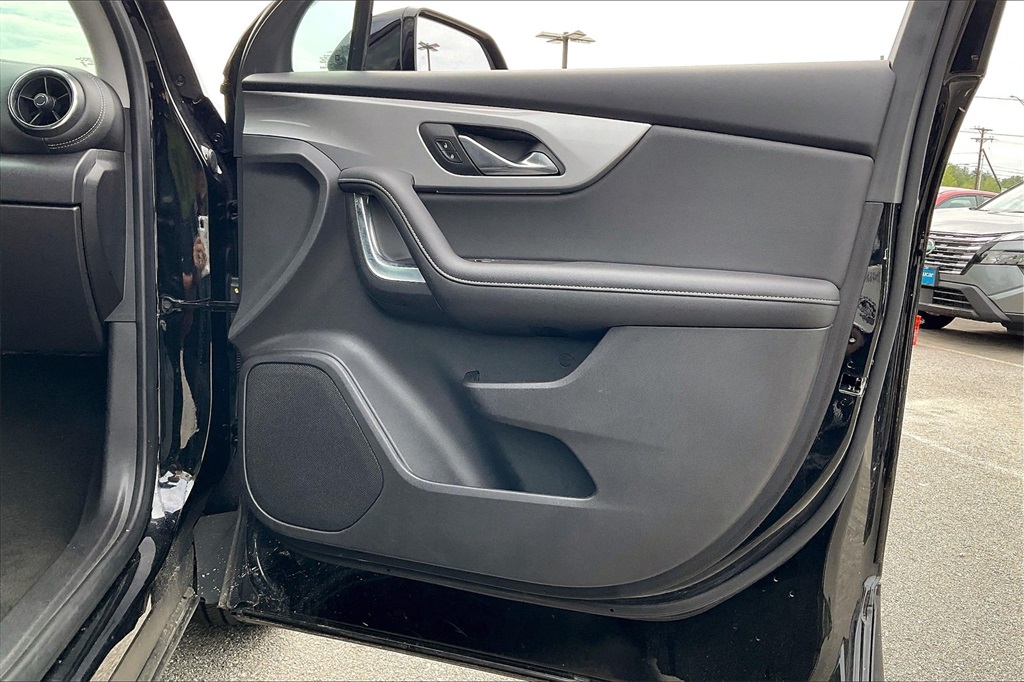 2023 Chevrolet Blazer LT - Photo 11