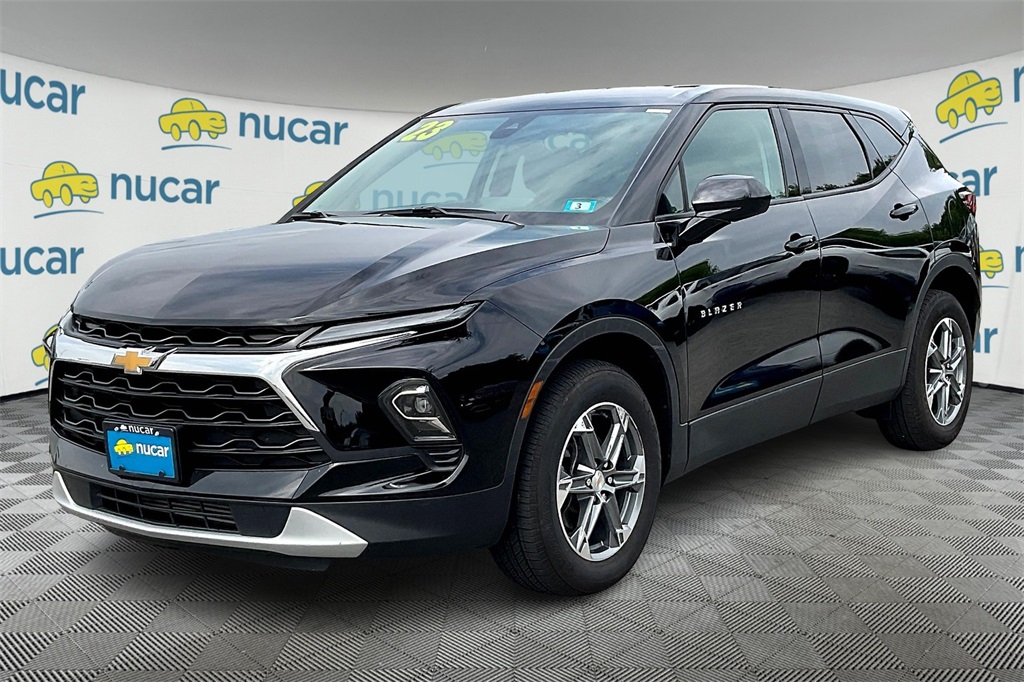 2023 Chevrolet Blazer LT - Photo 3
